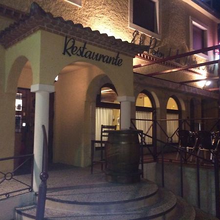El Porton De La Huebra Hotel Vecinos Luaran gambar